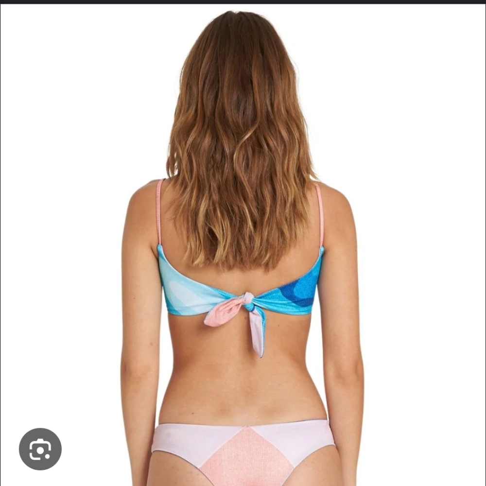 Reversible Billabong Bikini Set - Picture 4 of 4